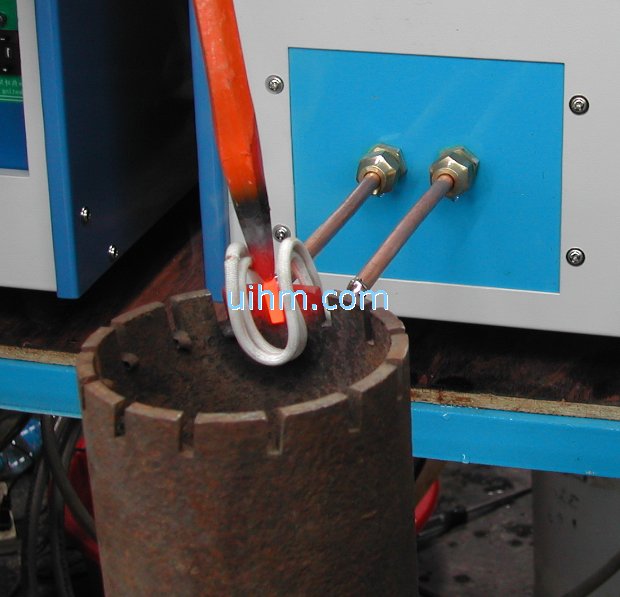 induction brazing by horizontal type induction heater_1 induction brazing by horizontal type induction heater_1