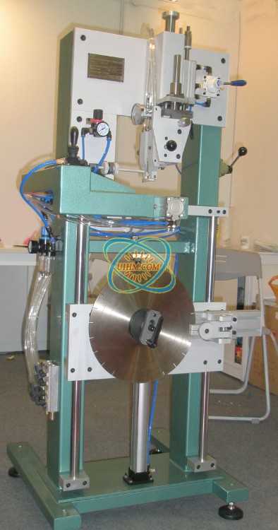 induction saw teeth brazing machine