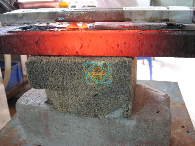 flat induction coil for surface heating treatment